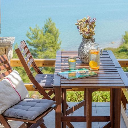Crystal Beach Villa Chalkís Esterno foto