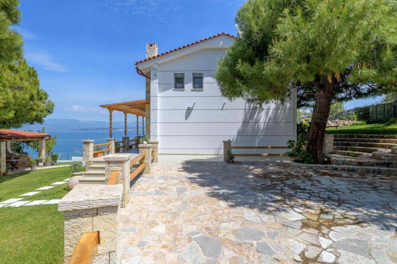 Crystal Beach Villa Chalkís Esterno foto